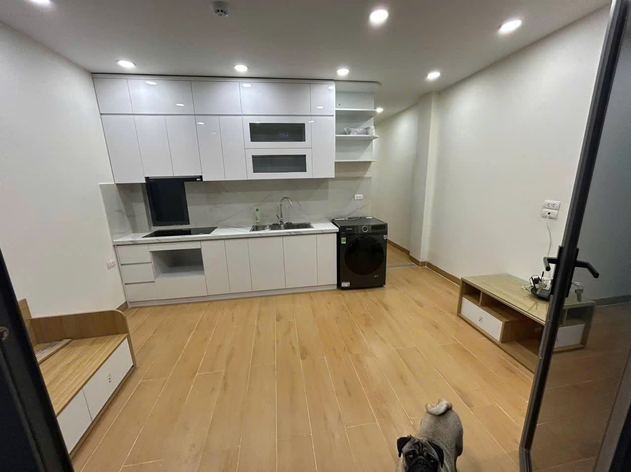 Cho thuê căn hộ CCMN mới kinh kong ngõ sân quần Đống Đa, 60m2, 2 ngủ, Full đồ - Ảnh chính